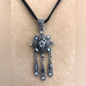 Vintage smokey grey gunmetal rhinestone pendant ( new)